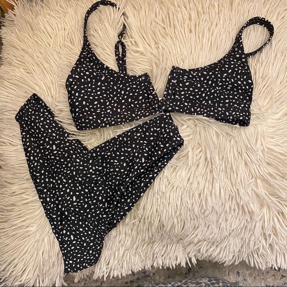 OneOne Swimwear bikini